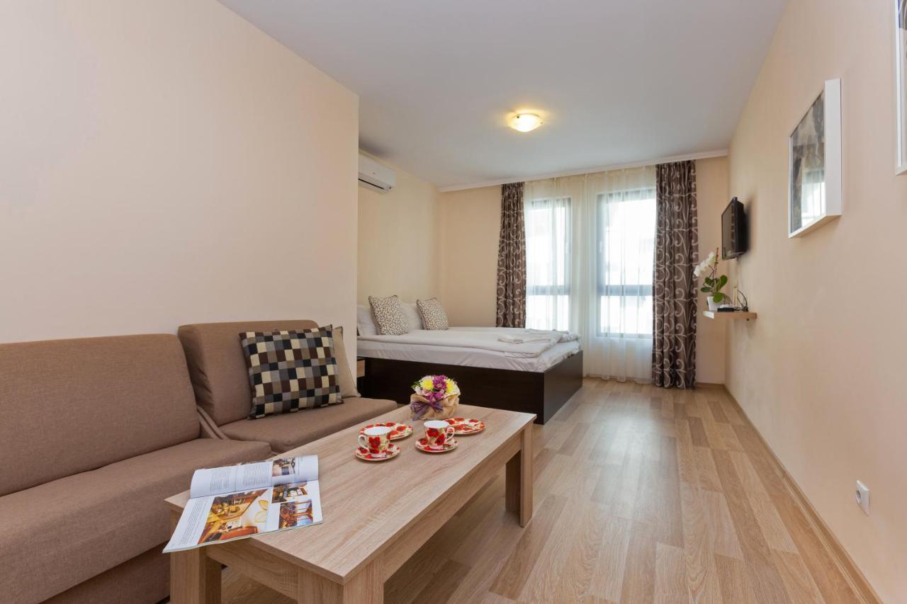 בורגאס Apartments Flora מראה חיצוני תמונה