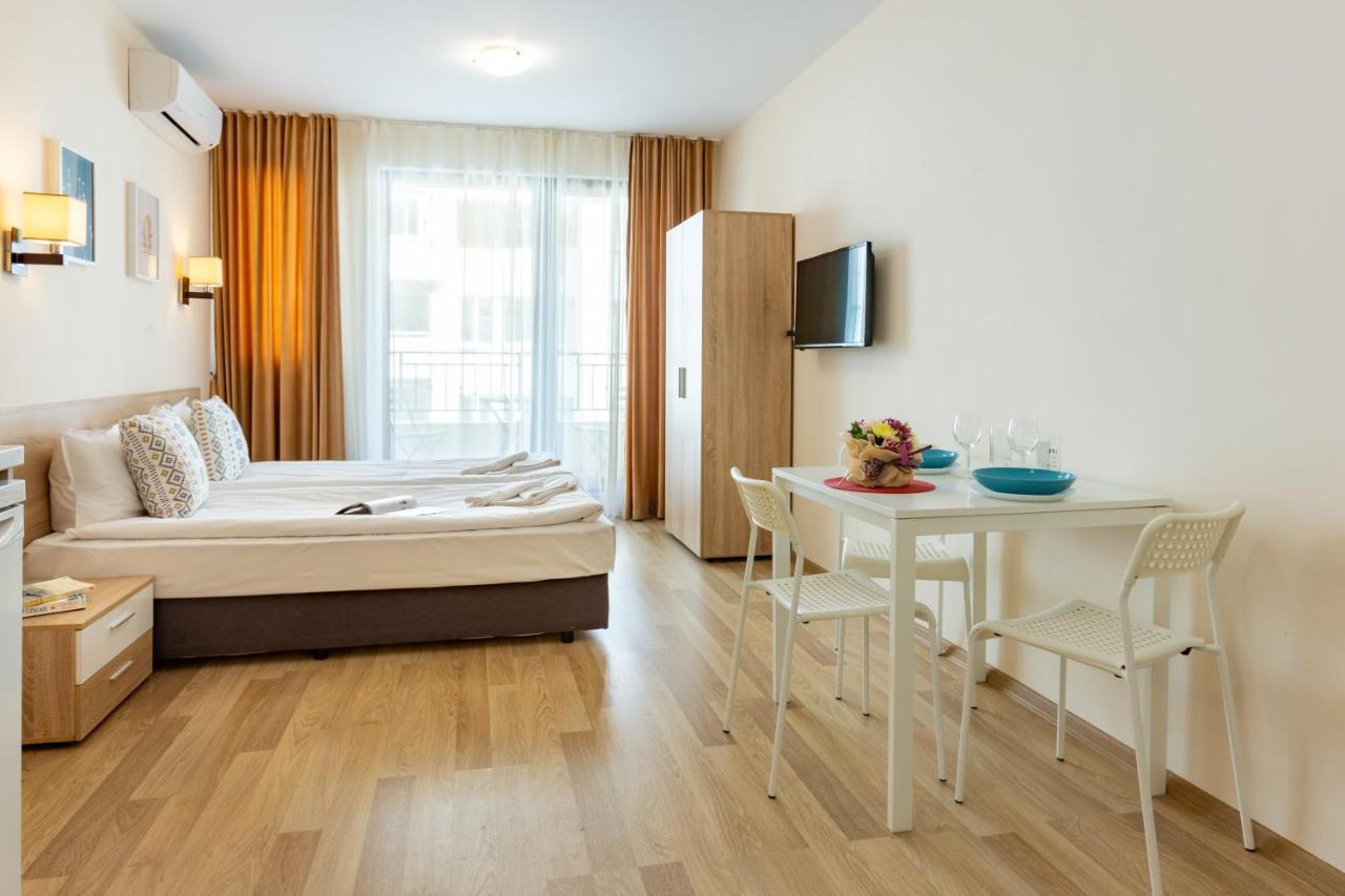 בורגאס Apartments Flora מראה חיצוני תמונה