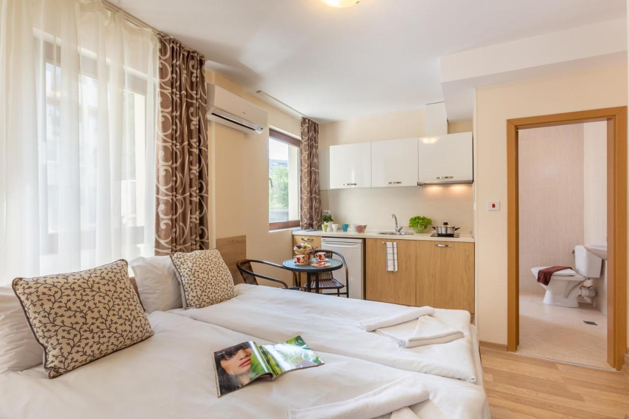 בורגאס Apartments Flora מראה חיצוני תמונה